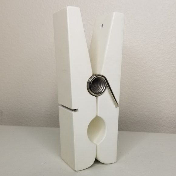 Giant Clothespin Paper Clip Desktop Note Holder 8"x2" - Picture 8 of 8